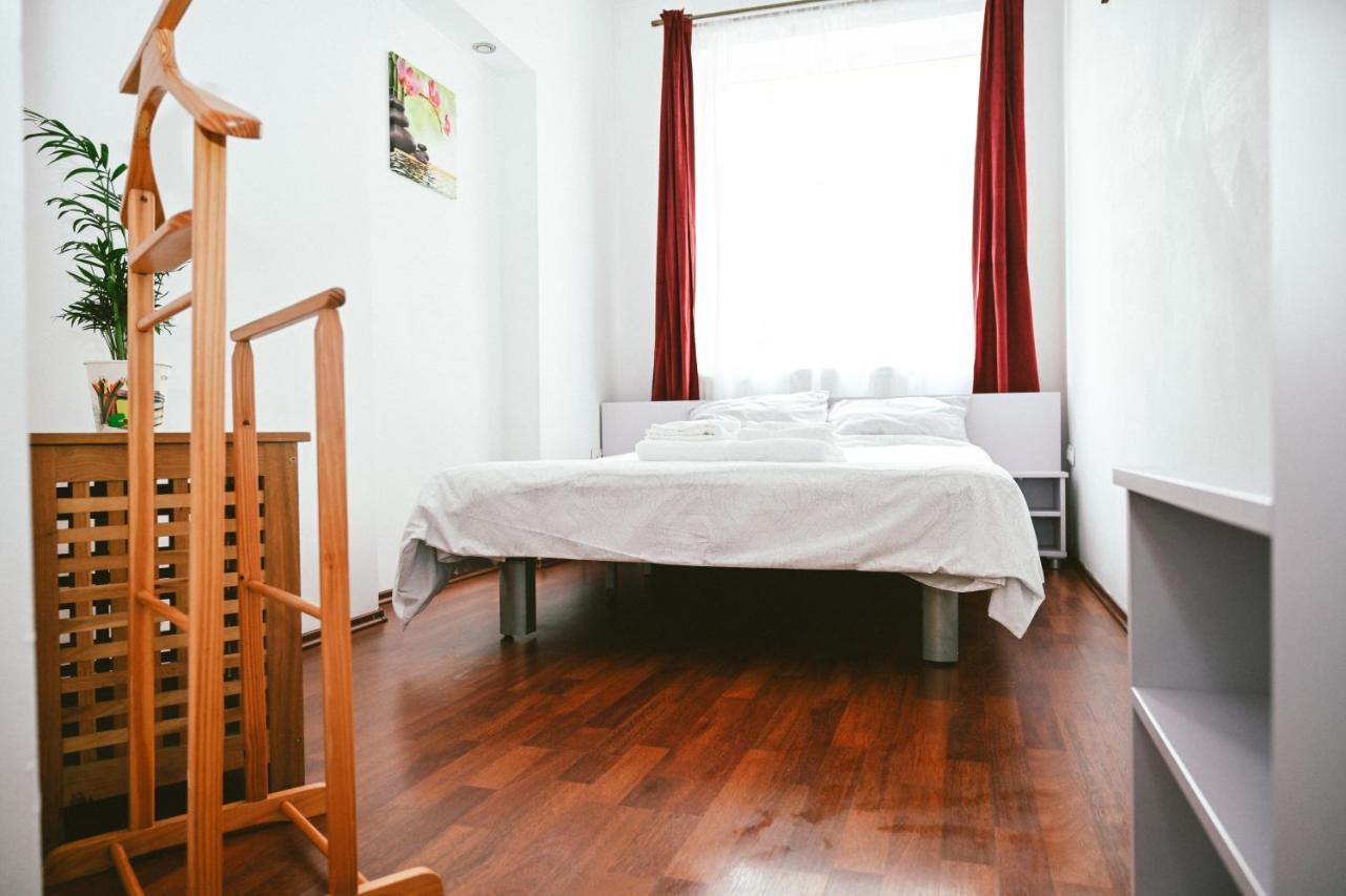 Cozy Apartment Brasov Luaran gambar